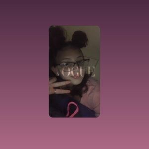 Meet your Posher, Violet